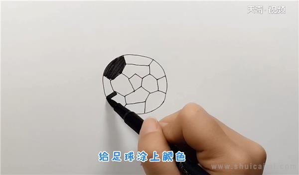 足球简笔画怎么画 足球简笔画图片大全