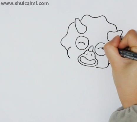 三角龙简笔画怎么画 三角龙简笔画顺序