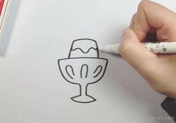 蛋糕简笔画怎么画 蛋糕简笔画好看