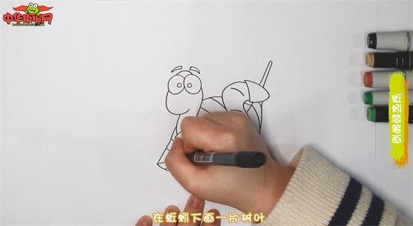 蚯蚓怎么画 蚯蚓简笔画简单易画彩色
